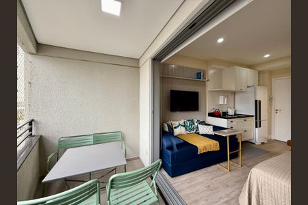 Studio à venda com 25m², 0 quarto e sem vaga Studio à venda com 25m², 0 quarto e sem vagaSacada