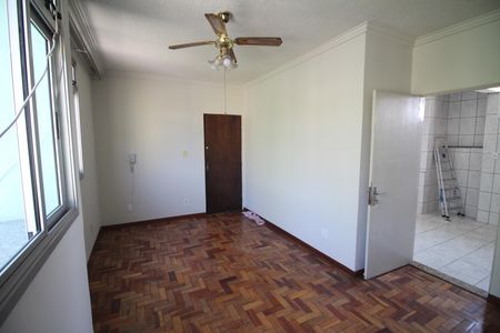 Sala de apartamento à venda com 3 quartos, 80m² em Jardim Riacho das Pedras, Contagem