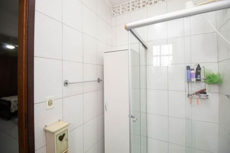 Casa à venda com 172m², 2 quartos e 3 vagas Casa à venda com 172m², 2 quartos e 3 vagasBanheiro Social