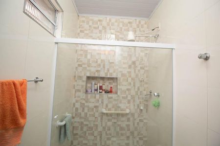 Casa à venda com 172m², 2 quartos e 3 vagas Casa à venda com 172m², 2 quartos e 3 vagasBanheiro da Suíte