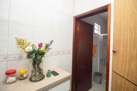 Casa à venda com 172m², 2 quartos e 3 vagas Casa à venda com 172m², 2 quartos e 3 vagasCorredor