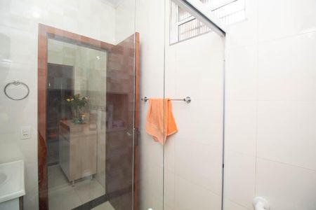 Casa à venda com 172m², 2 quartos e 3 vagas Casa à venda com 172m², 2 quartos e 3 vagasBanheiro da Suíte