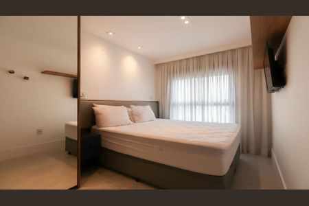 Apartamento à venda com 2 quartos, 72m² em Moema, São Paulo