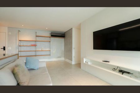 Apartamento à venda com 2 quartos, 72m² em Moema, São Paulo