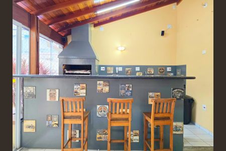 Apartamento à venda com 93m², 3 quartos e 2 vagas Apartamento à venda com 93m², 3 quartos e 2 vagasÁrea comum - Salão de festas 1