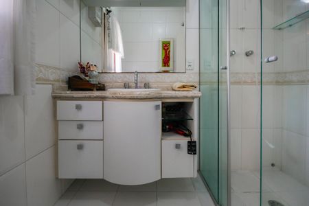 Casa para alugar com 400m², 4 quartos e 8 vagasBanheiro da Suíte 4