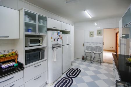 Casa para alugar com 400m², 4 quartos e 8 vagasCozinha