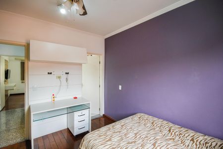 Casa para alugar com 400m², 4 quartos e 8 vagasQuarto