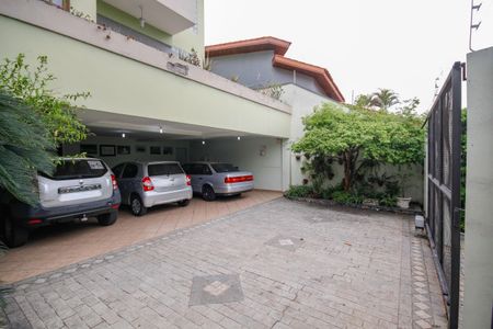 Casa para alugar com 400m², 4 quartos e 8 vagasGaragem