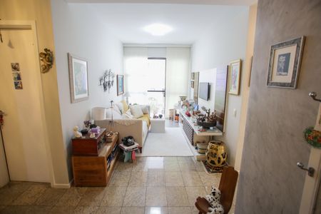 Apartamento à venda com 90m², 3 quartos e 1 vagaSala