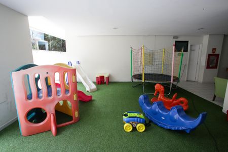 Apartamento à venda com 90m², 3 quartos e 1 vagaÁrea comum - Playground
