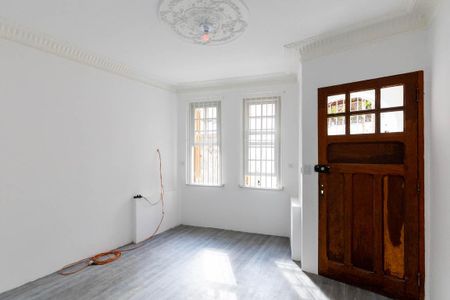 Casa à venda com 115m², 4 quartos e sem vagaSala