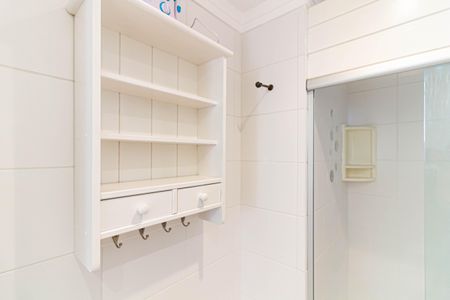 Apartamento à venda com 105m², 2 quartos e 1 vaga Apartamento à venda com 105m², 2 quartos e 1 vagaBanheiro