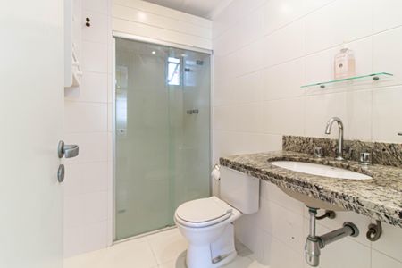 Apartamento à venda com 105m², 2 quartos e 1 vaga Apartamento à venda com 105m², 2 quartos e 1 vagaBanheiro