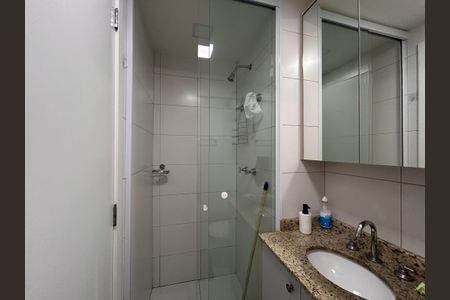 Apartamento à venda com 56m², 2 quartos e 1 vaga Apartamento à venda com 56m², 2 quartos e 1 vagaBanheiro