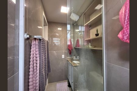 Apartamento à venda com 56m², 2 quartos e 1 vaga Apartamento à venda com 56m², 2 quartos e 1 vagaBanheiro da Suíte