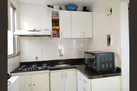 Apartamento à venda com 65m², 2 quartos e 1 vaga Apartamento à venda com 65m², 2 quartos e 1 vagaCozinha