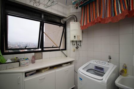 Apartamento à venda com 90m², 3 quartos e 2 vagas Apartamento à venda com 90m², 3 quartos e 2 vagasÁrea de Serviço