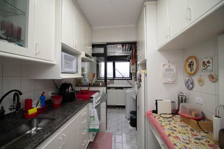 Apartamento à venda com 90m², 3 quartos e 2 vagas Apartamento à venda com 90m², 3 quartos e 2 vagasCozinha