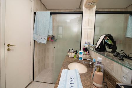 Apartamento à venda com 90m², 3 quartos e 2 vagas Apartamento à venda com 90m², 3 quartos e 2 vagasBanheiro da Suíte
