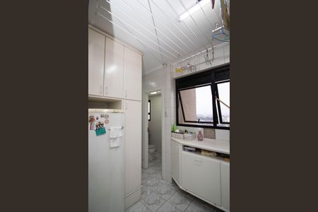 Apartamento à venda com 90m², 3 quartos e 2 vagas Apartamento à venda com 90m², 3 quartos e 2 vagasÁrea de Serviço
