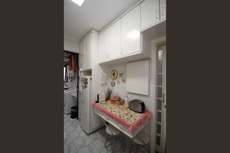 Apartamento à venda com 90m², 3 quartos e 2 vagas Apartamento à venda com 90m², 3 quartos e 2 vagasCozinha