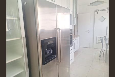 Apartamento à venda com 169m², 4 quartos e 3 vagas