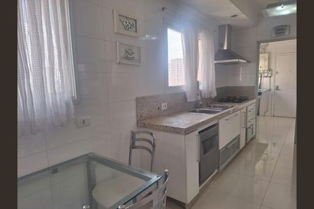 Apartamento à venda com 169m², 4 quartos e 3 vagas