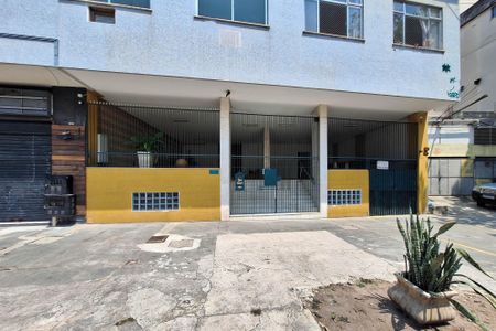 Apartamento à venda com 50m², 1 quarto e sem vaga Apartamento à venda com 50m², 1 quarto e sem vagaFachada