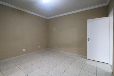 Casa à venda com 163m², 4 quartos e 4 vagas Casa à venda com 163m², 4 quartos e 4 vagasSuite