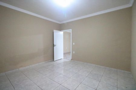 Casa à venda com 163m², 4 quartos e 4 vagas Casa à venda com 163m², 4 quartos e 4 vagasSuite