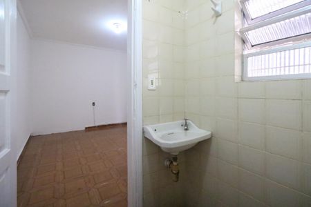 Casa à venda com 163m², 4 quartos e 4 vagas Casa à venda com 163m², 4 quartos e 4 vagasBanheiro de Serviço