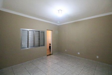 Casa à venda com 163m², 4 quartos e 4 vagas Casa à venda com 163m², 4 quartos e 4 vagasSuite