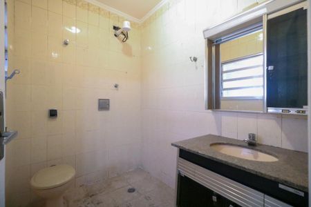Casa à venda com 163m², 4 quartos e 4 vagas Casa à venda com 163m², 4 quartos e 4 vagasBanheiro da Suíte