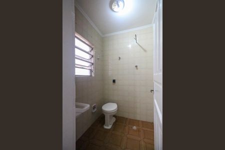 Casa à venda com 163m², 4 quartos e 4 vagas Casa à venda com 163m², 4 quartos e 4 vagasBanheiro de Serviço