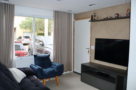 Sala de casa de condomínio para alugar com 2 quartos, 75m² em Bairro Jardim Nossa Senhora das Graças, Cotia