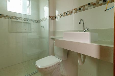 Apartamento para alugar com 49m², 2 quartos e sem vaga Apartamento para alugar com 49m², 2 quartos e sem vagaBanheiro da Suíte