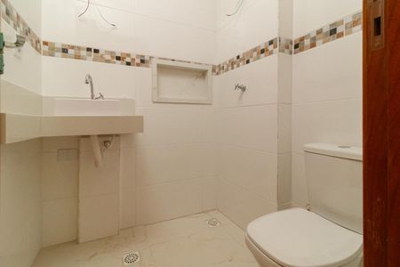 Apartamento para alugar com 49m², 2 quartos e sem vaga Apartamento para alugar com 49m², 2 quartos e sem vagaBanheiro