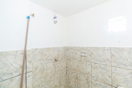 Banheiro de casa para alugar com 0 quarto, 30m² em Praça Seca, Rio de Janeiro