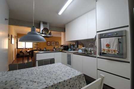 Apartamento à venda com 120m², 3 quartos e 2 vagasCozinha