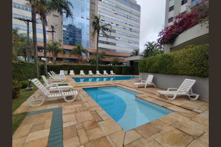 Apartamento à venda com 72m², 3 quartos e 1 vagaÁrea comum - Piscina
