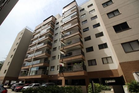 Apartamento à venda com 70m², 2 quartos e 1 vagaFachada