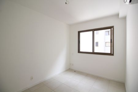 Apartamento à venda com 70m², 2 quartos e 1 vagaSuíte