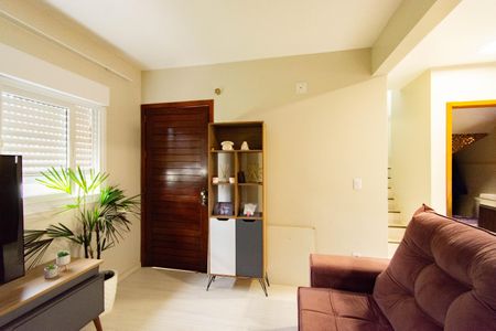 Sala de casa de condomínio para alugar com 3 quartos, 90m² em Mato Grande, Canoas