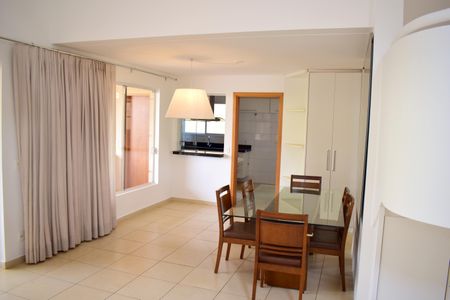 Casa de condomínio para alugar com 260m², 3 quartos e 4 vagasSala de Jantar