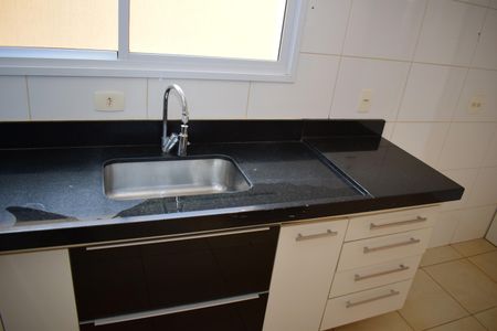 Casa de condomínio para alugar com 260m², 3 quartos e 4 vagasCozinha