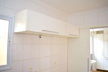 Casa de condomínio para alugar com 260m², 3 quartos e 4 vagasCozinha