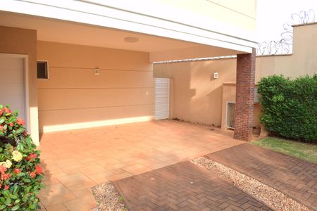 Casa de condomínio para alugar com 260m², 3 quartos e 4 vagasGaragem