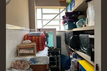 Casa à venda com 190m², 3 quartos e 2 vagasQuarto de serviço