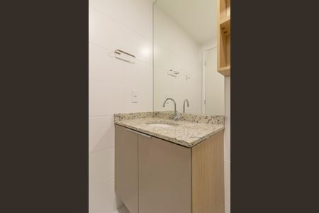 Banheiro de kitnet/studio para alugar com 1 quarto, 24m² em Vila Olímpia, São Paulo
